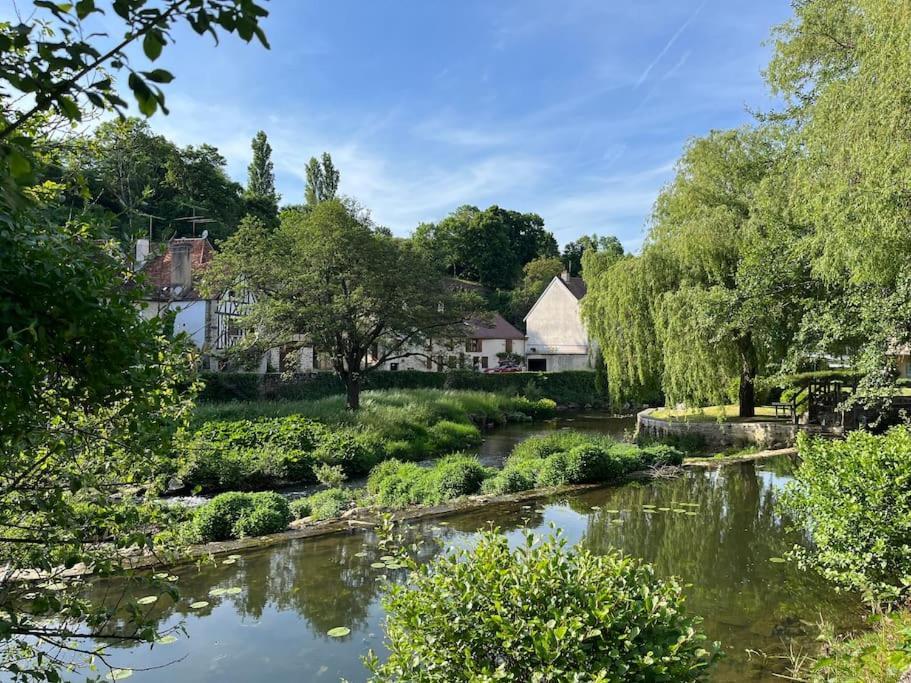 Maison Cosy En Plein Centre Ville Semur-en-Auxois Exteriér fotografie